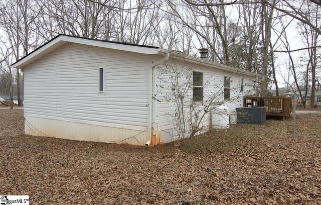 112 Berry Glen Road, Pelzer, SC 29669