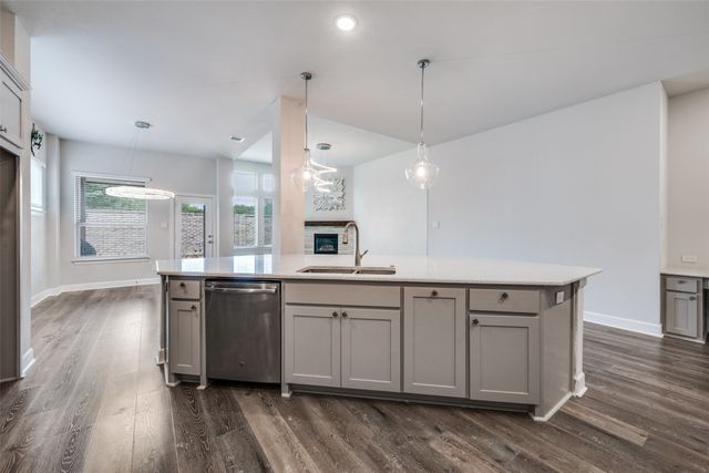 2615 High Bluff Drive, Mansfield, TX 76063