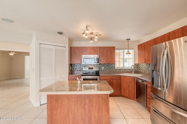 143 Wood Ibis Court, Daytona Beach, FL 32119