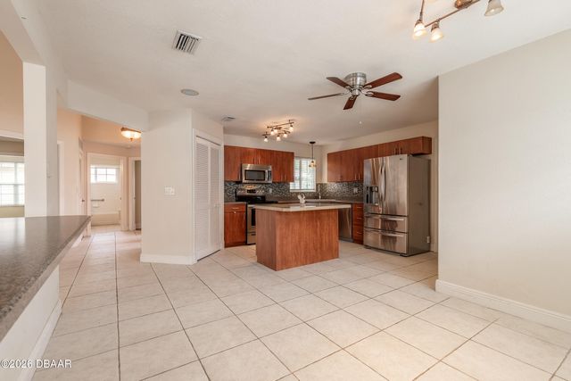 143 Wood Ibis Court, Daytona Beach, FL 32119