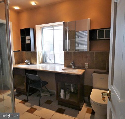4238 PINE ST, Philadelphia, PA 19104
