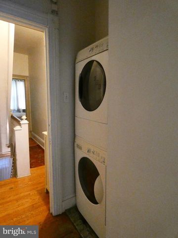 4238 PINE ST, Philadelphia, PA 19104