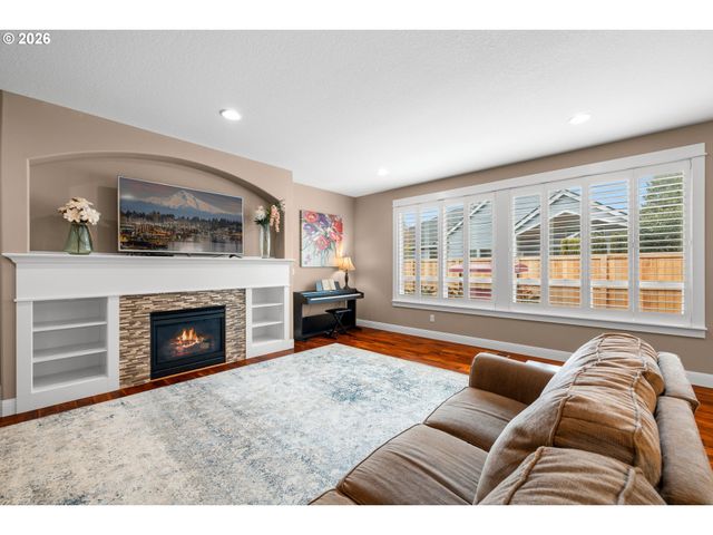 1481 N FIR St, Canby, OR 97013