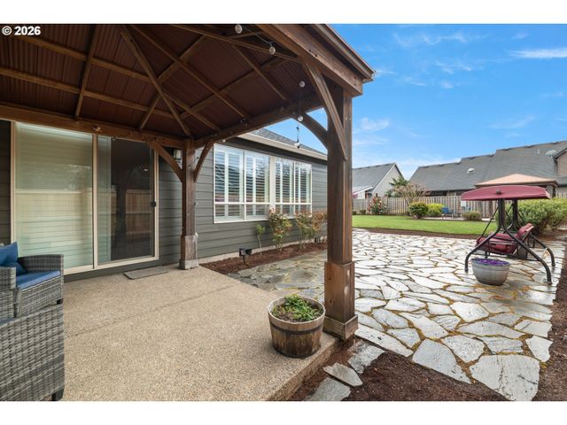 1481 N FIR St, Canby, OR 97013