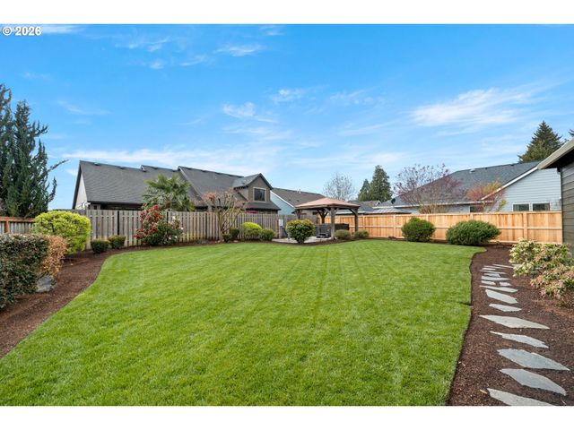 1481 N FIR St, Canby, OR 97013