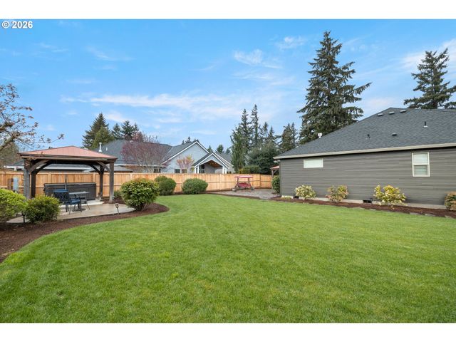 1481 N FIR St, Canby, OR 97013