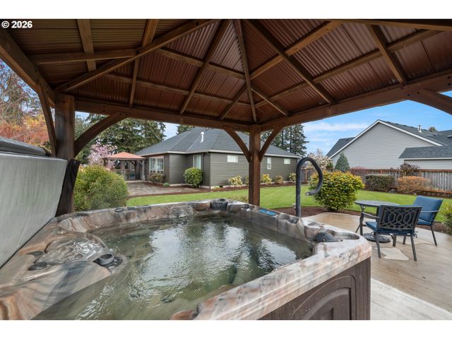 1481 N FIR St, Canby, OR 97013