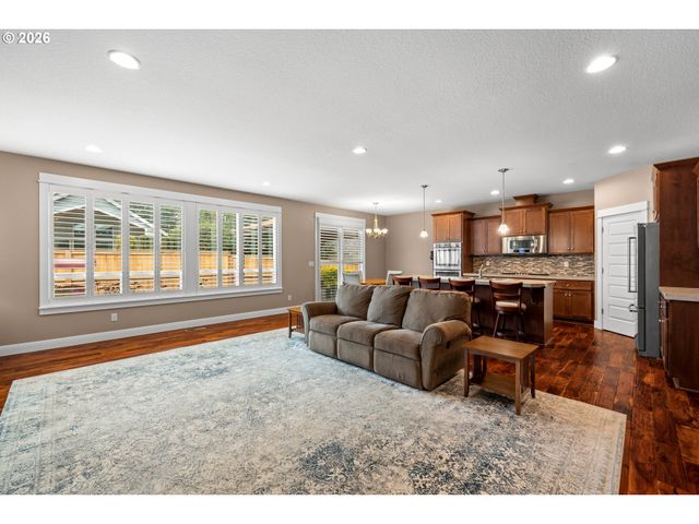 1481 N FIR St, Canby, OR 97013