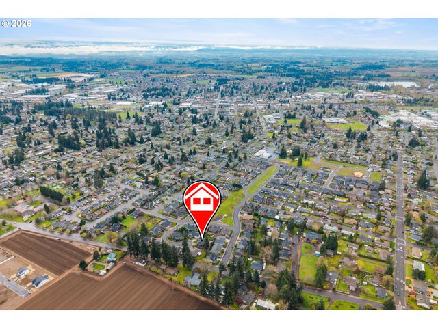 1481 N FIR St, Canby, OR 97013