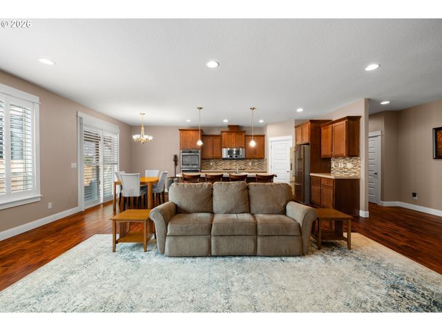 1481 N FIR St, Canby, OR 97013