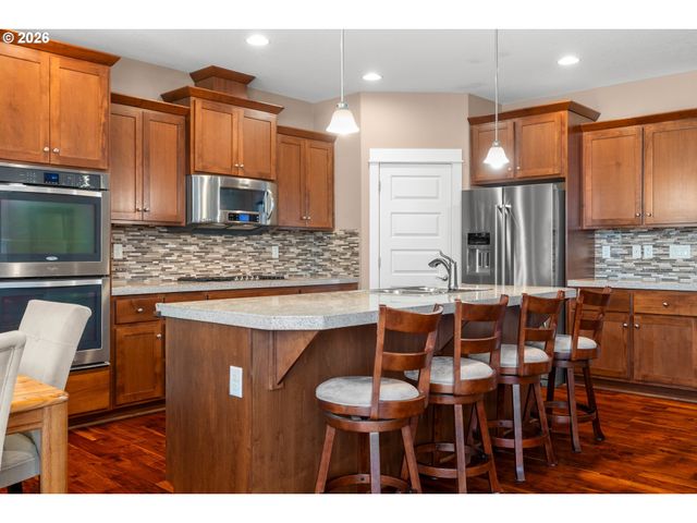 1481 N FIR St, Canby, OR 97013