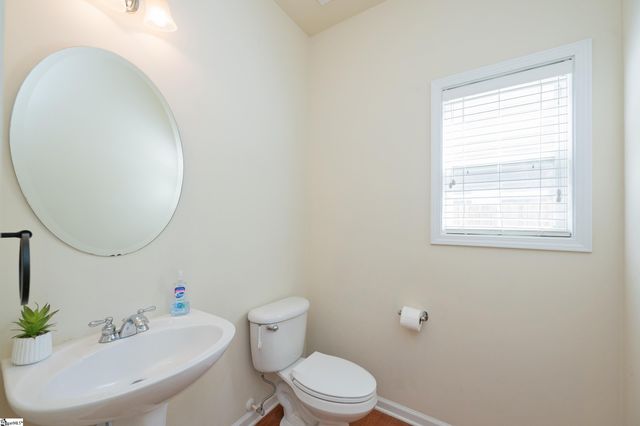 17 Jordan Crest Court, Simpsonville, SC 29681