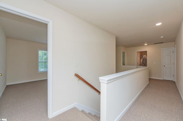 17 Jordan Crest Court, Simpsonville, SC 29681