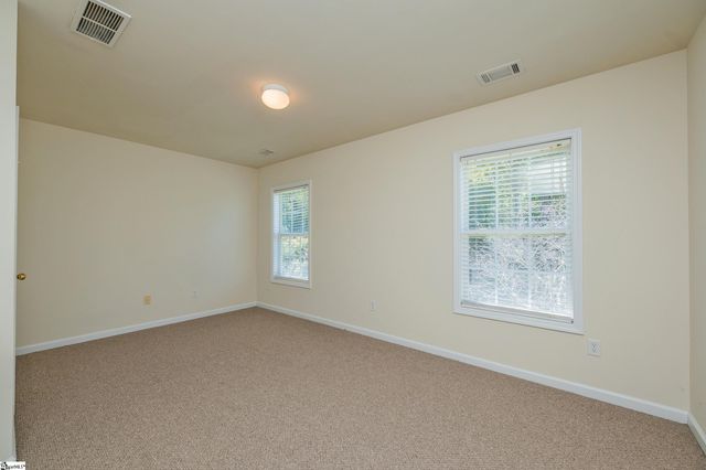 17 Jordan Crest Court, Simpsonville, SC 29681