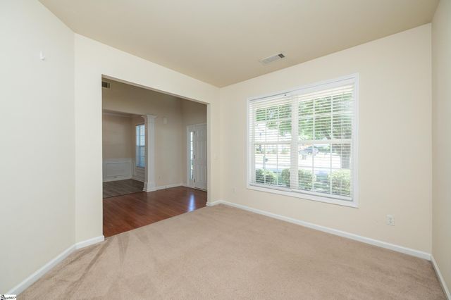 17 Jordan Crest Court, Simpsonville, SC 29681