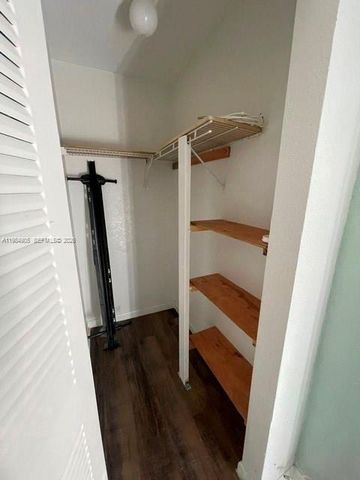 2726 NW 131st St 2726, Opa-locka, FL 33054