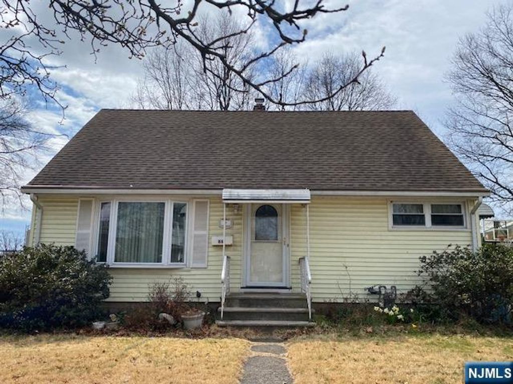 86 Trudy Drive, Lodi, NJ 07644