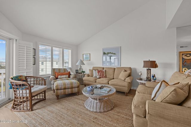 10300 Coast Guard Road 304d, Emerald Isle, NC 28594