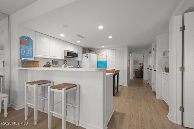 10300 Coast Guard Road 304d, Emerald Isle, NC 28594