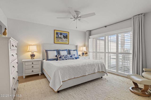 10300 Coast Guard Road 304d, Emerald Isle, NC 28594