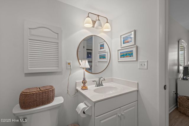 10300 Coast Guard Road 304d, Emerald Isle, NC 28594