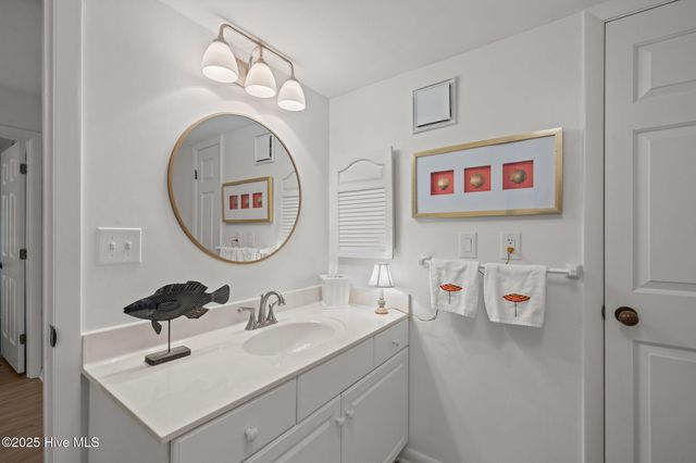 10300 Coast Guard Road 304d, Emerald Isle, NC 28594