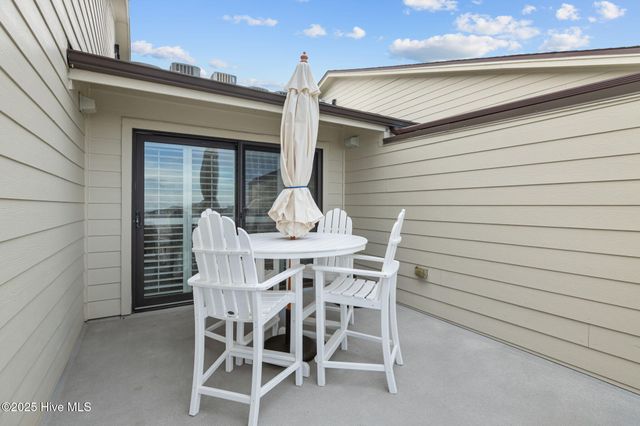 10300 Coast Guard Road 304d, Emerald Isle, NC 28594