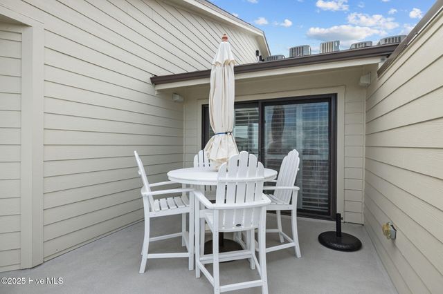 10300 Coast Guard Road 304d, Emerald Isle, NC 28594