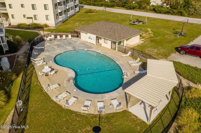10300 Coast Guard Road 304d, Emerald Isle, NC 28594