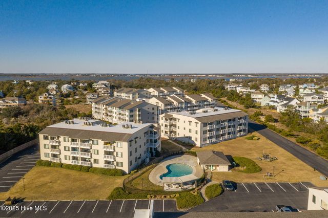 10300 Coast Guard Road 304d, Emerald Isle, NC 28594