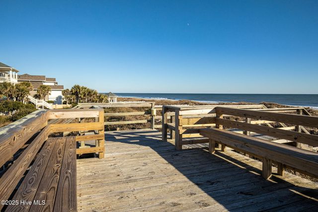 10300 Coast Guard Road 304d, Emerald Isle, NC 28594