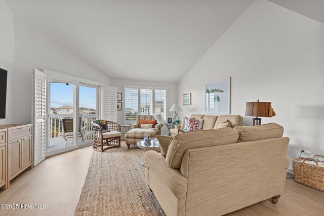 10300 Coast Guard Road 304d, Emerald Isle, NC 28594