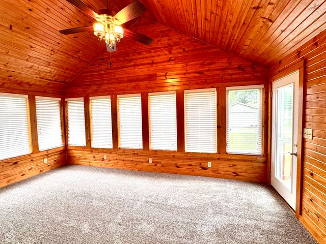 526 Jefferson Valley, Coatesville, IN 46121