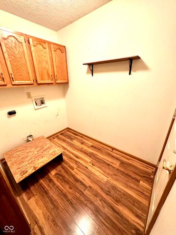 526 Jefferson Valley, Coatesville, IN 46121