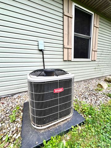 526 Jefferson Valley, Coatesville, IN 46121