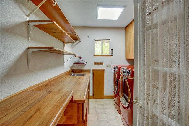 4141 Karl Dr, Diamond Springs, CA 95619