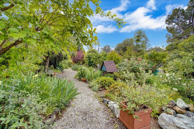 4141 Karl Dr, Diamond Springs, CA 95619