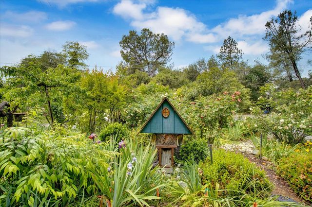 4141 Karl Dr, Diamond Springs, CA 95619
