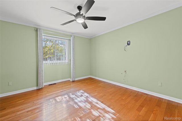 20557 Longwood Drive, Clinton Charter Township, MI 48038