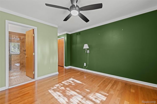 20557 Longwood Drive, Clinton Charter Township, MI 48038