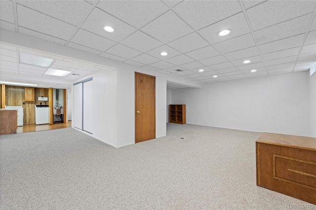 20557 Longwood Drive, Clinton Charter Township, MI 48038
