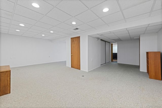 20557 Longwood Drive, Clinton Charter Township, MI 48038