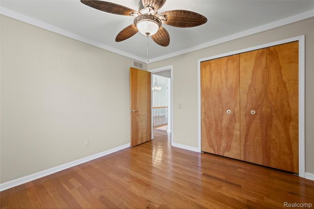 20557 Longwood Drive, Clinton Charter Township, MI 48038