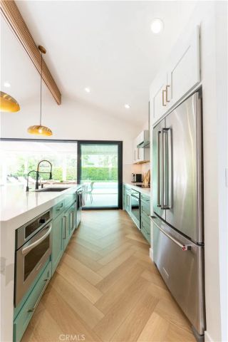 515 N Burton Way, Palm Springs, CA 92262