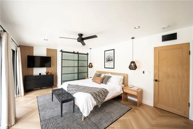 515 N Burton Way, Palm Springs, CA 92262