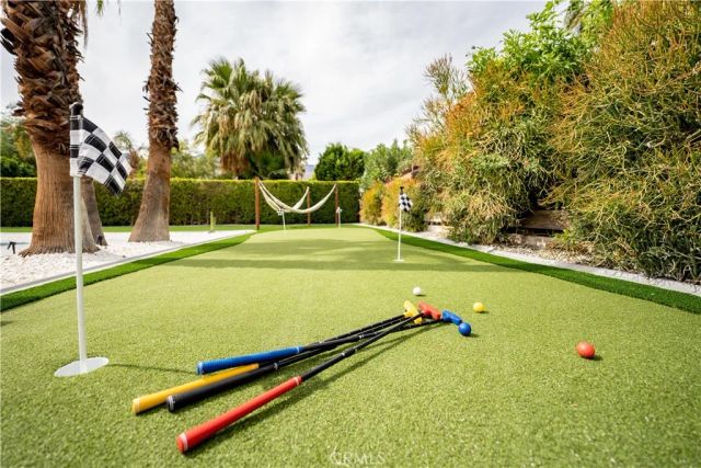 515 N Burton Way, Palm Springs, CA 92262