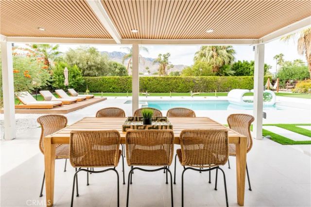 515 N Burton Way, Palm Springs, CA 92262