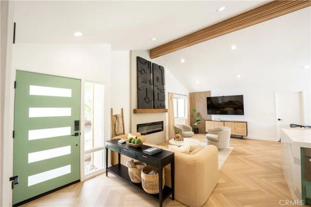 515 N Burton Way, Palm Springs, CA 92262