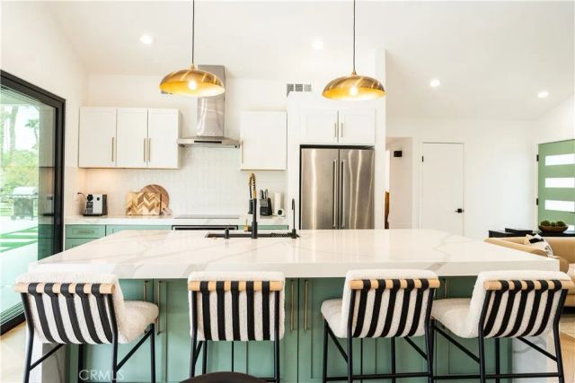 515 N Burton Way, Palm Springs, CA 92262