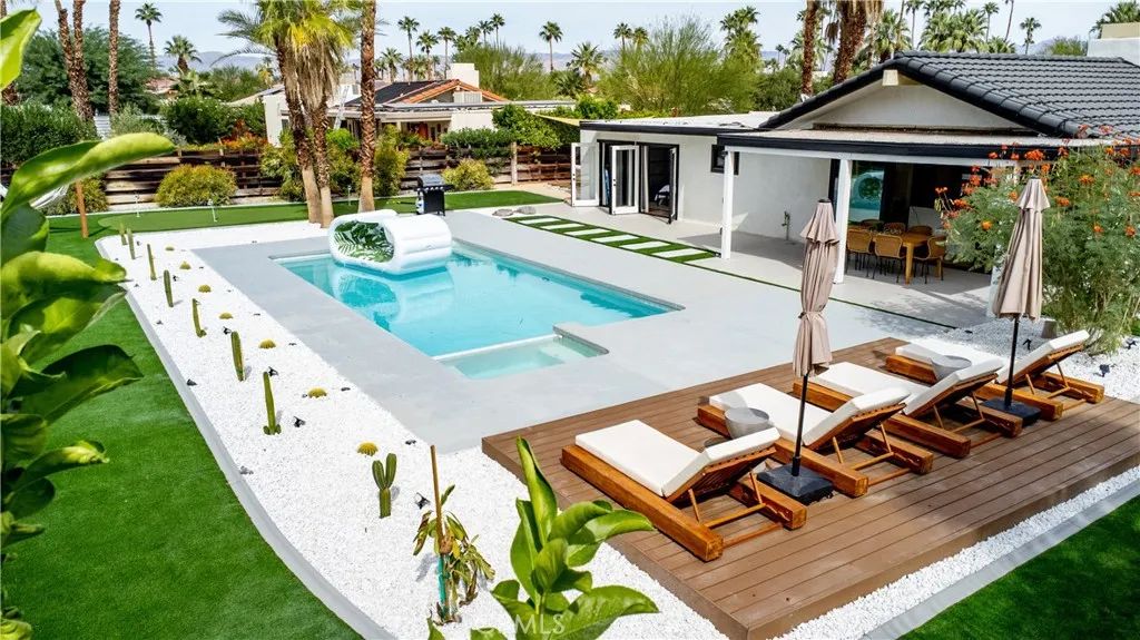 515 N Burton Way, Palm Springs, CA 92262